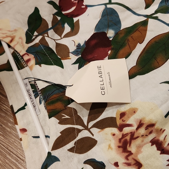 Beige Rose Roll-Tab Sleeve Shift Dress - Picture 4 of 4